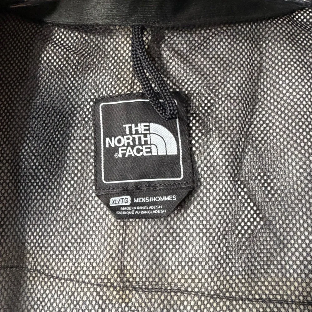 The North Face HyVent Rain Jacket Mens Sz XL Black Grey Grid Plaid Hooded Shell